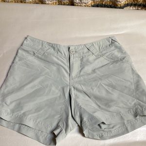 Light Gray Columbia PFG Shorts sz small